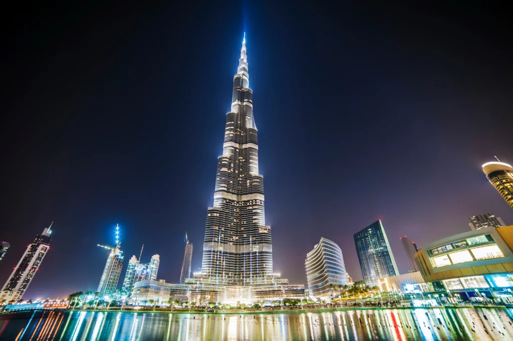 burj-khalifa-at-night-dubai-uae-Things to do in dubai at Nightwebp